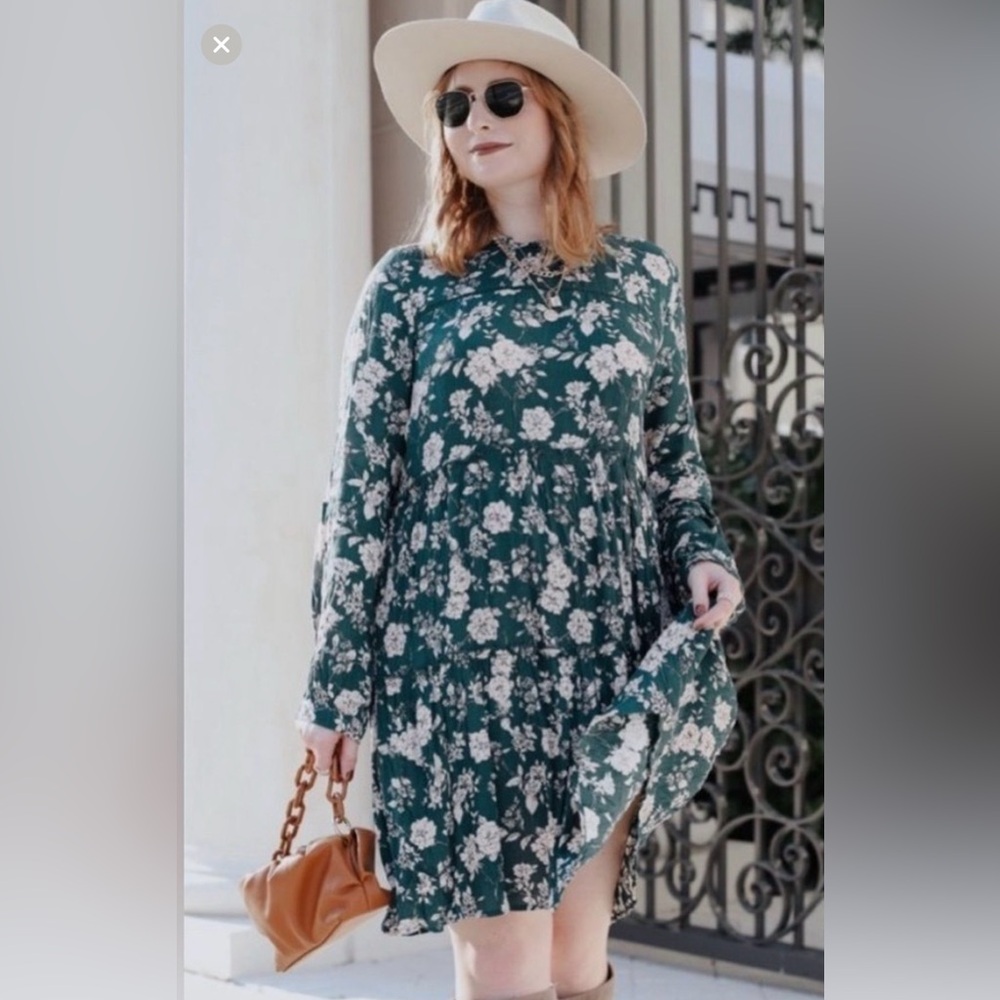 Knox Rose flowered  Green Dress